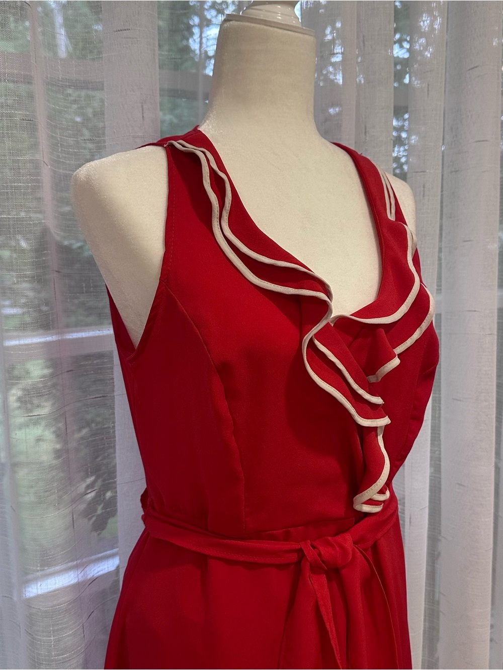 Women’s Sleeveless Red Ruffle V-Neck Dress with Tie Waist Size M